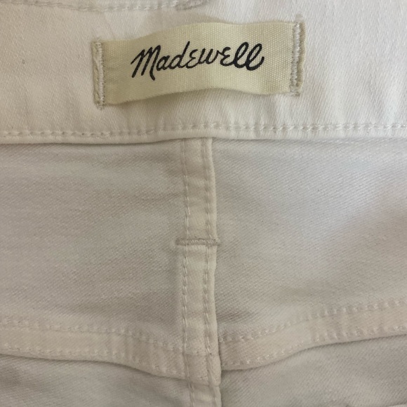 Madewell 9” Highrise Skinny Jeans in Pure White - Picture 5 of 7
